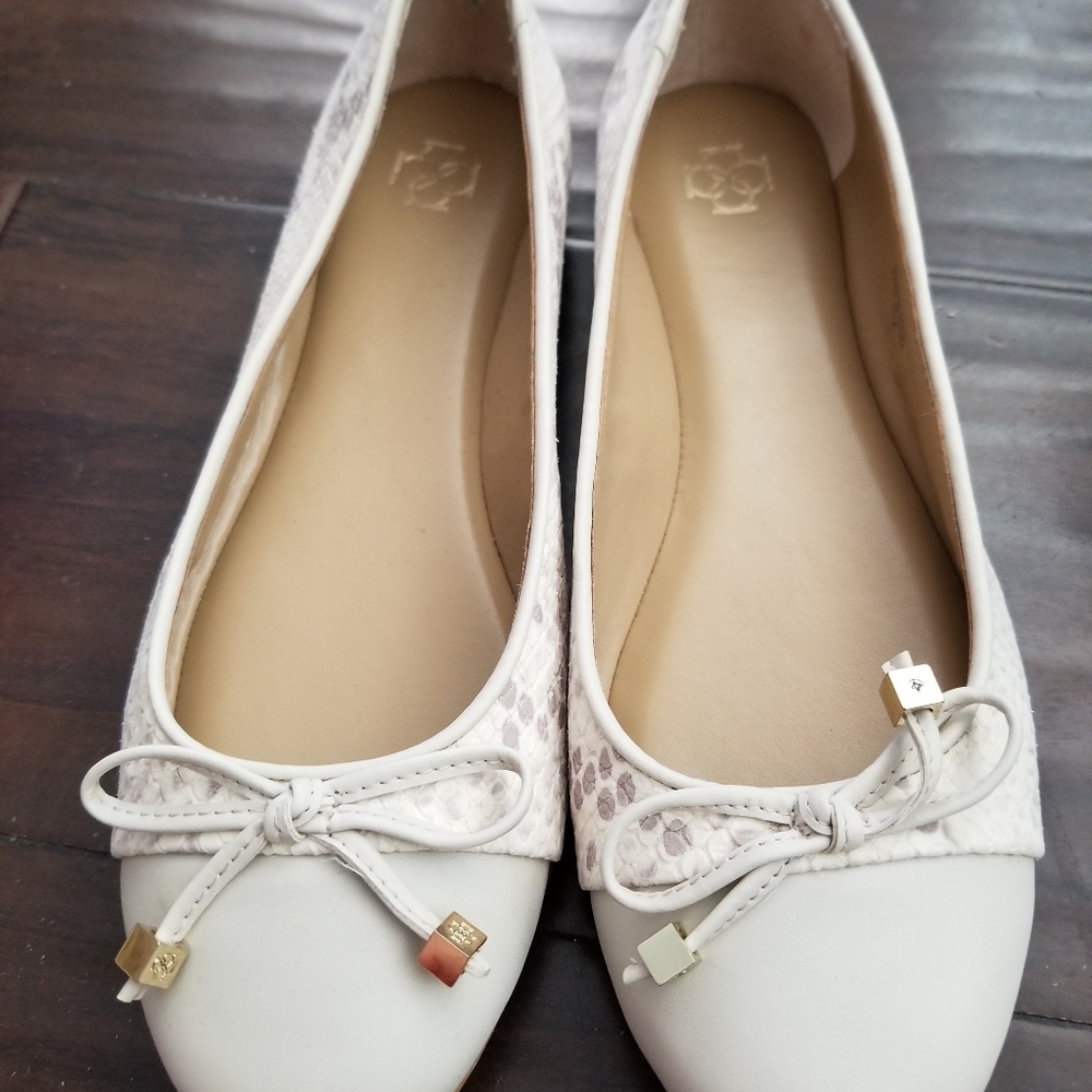 Ann Taylor flats.